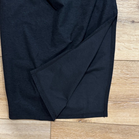 Beyond Yoga -Spacedye Icon Maternity- Black Midi Dress - Picture 6 of 10